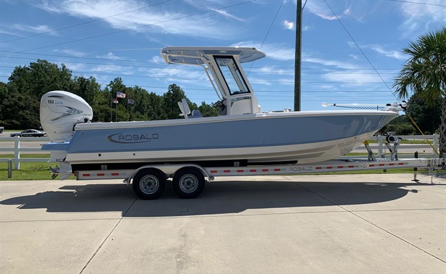 2024 Robalo 266 Cayman Steel Blue/White